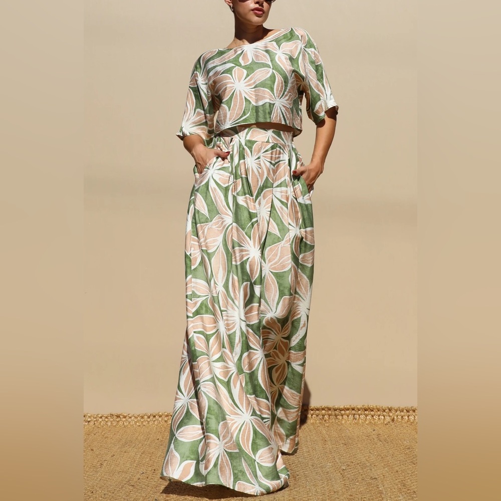 NWT Tropical Leaf Print Two Piece Set Pants Crop Top Boho Resort Set - Picture 7 of 7
